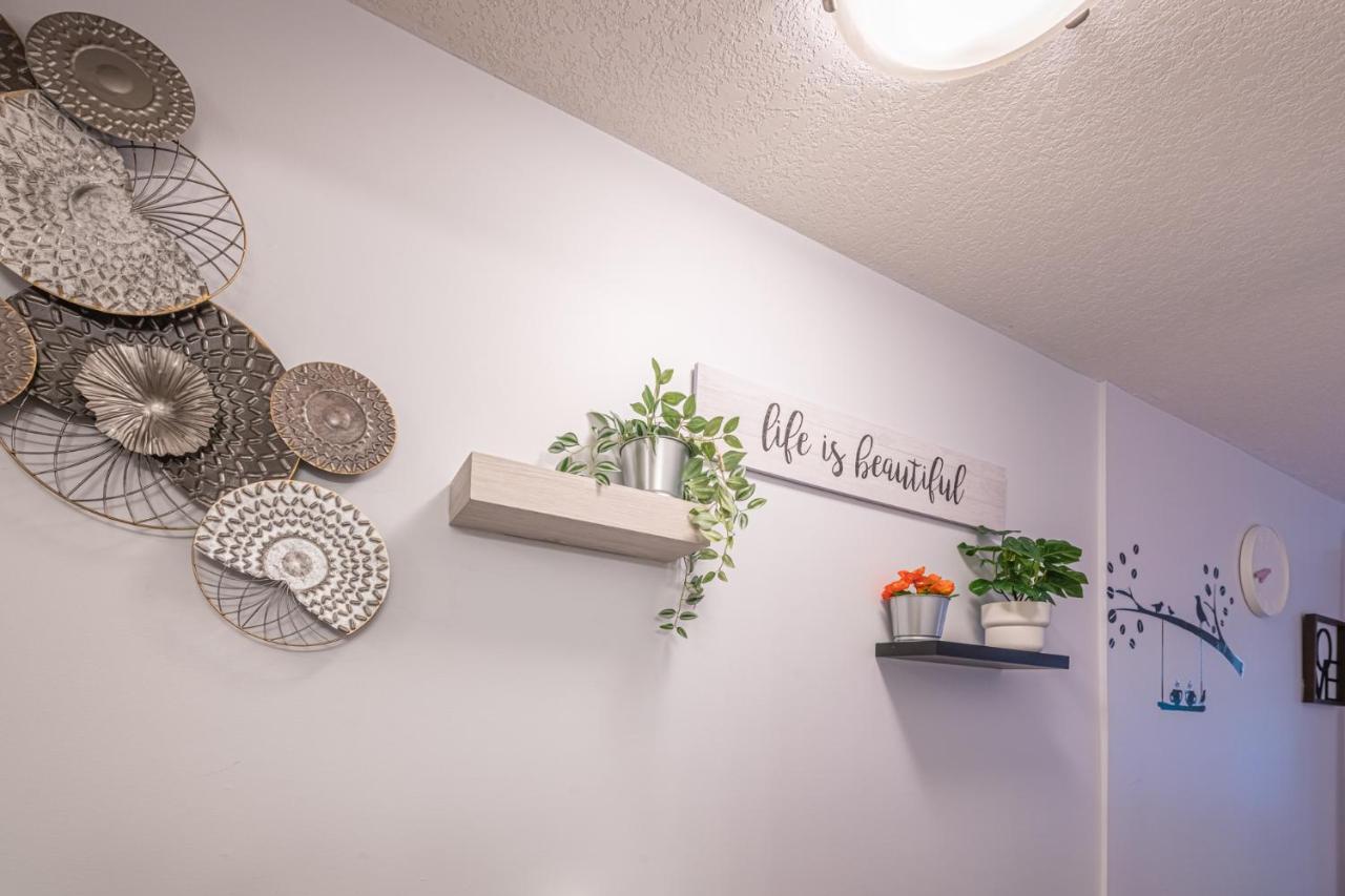 Romantic Studio With Kitchen & Ac & Bbq & A Huge Balcony 164 Canmore Exteriör bild